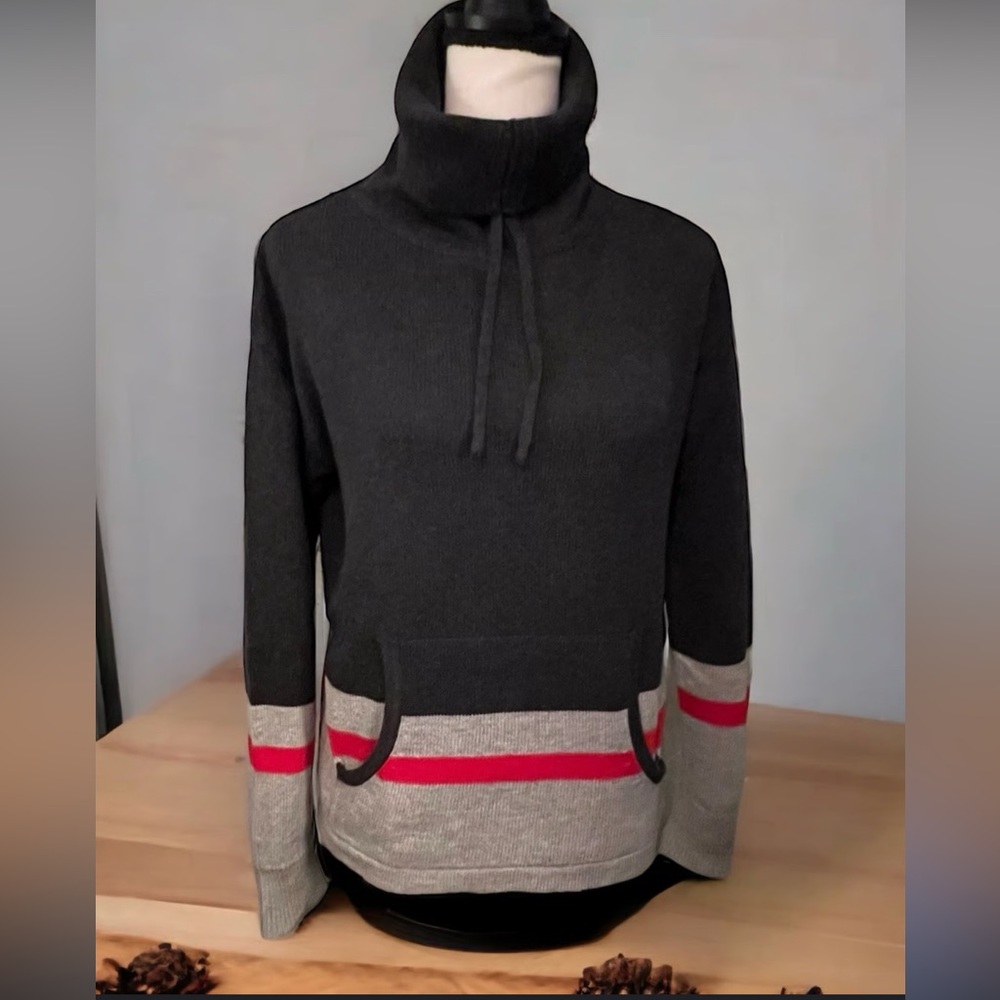Cynthia Rowley Cashmere Charcoal and Red Turtleneck Sweater